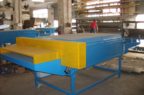 自動(dòng)帶刀拉伸機(jī)